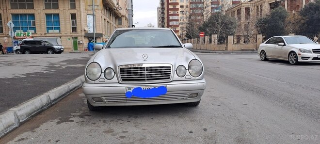 Mercedes E 230 1997, 430,000 km - 2.3 l - Bakı