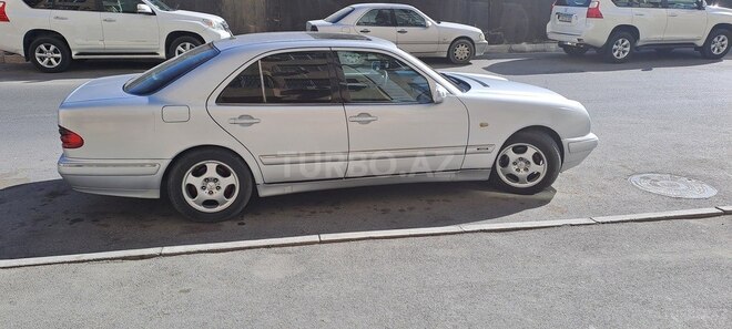 Mercedes E 230 1997, 430,000 km - 2.3 l - Bakı