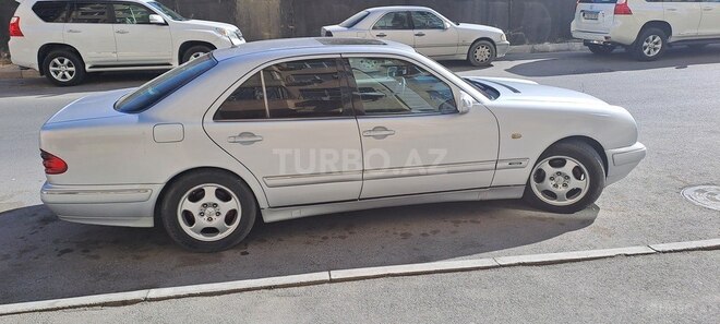 Mercedes E 230 1997, 430,000 km - 2.3 l - Bakı