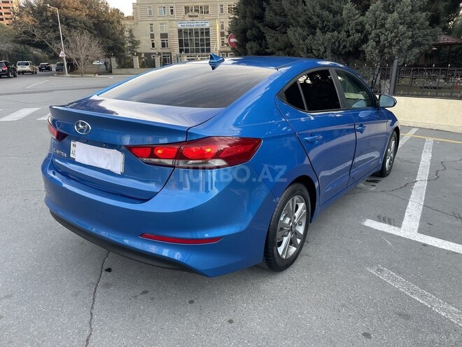 Hyundai Elantra 2016, 212,433 km - 2.0 l - Bakı