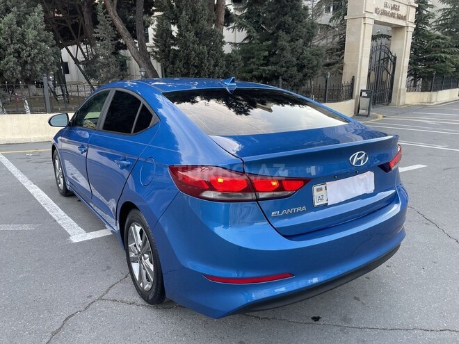 Hyundai Elantra 2016, 212,433 km - 2.0 l - Bakı