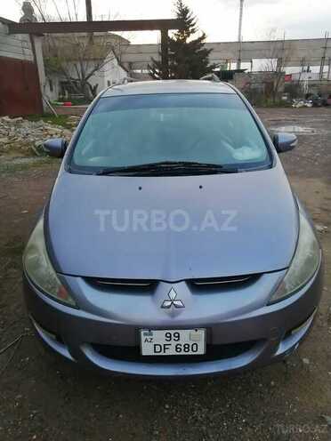 Mitsubishi Grandis 2003, 198,000 km - 2.4 l - Bakı