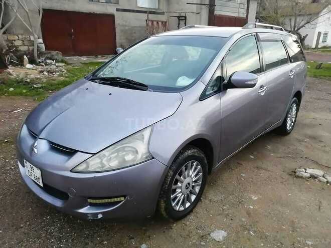 Mitsubishi Grandis 2003, 198,000 km - 2.4 l - Bakı