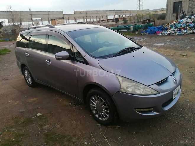 Mitsubishi Grandis 2003, 198,000 km - 2.4 l - Bakı