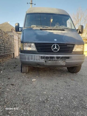 Mercedes Sprinter 208 1997, 280,000 km - 2.3 l - Samux