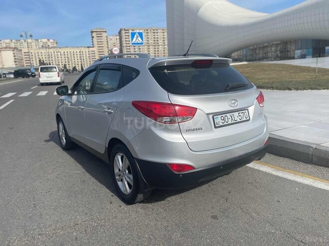 Hyundai ix35 2010, 227,000 km - 2.0 l - Bakı