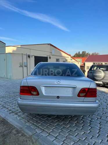 Mercedes E 230 1997, 380,000 km - 2.3 l - Bakı