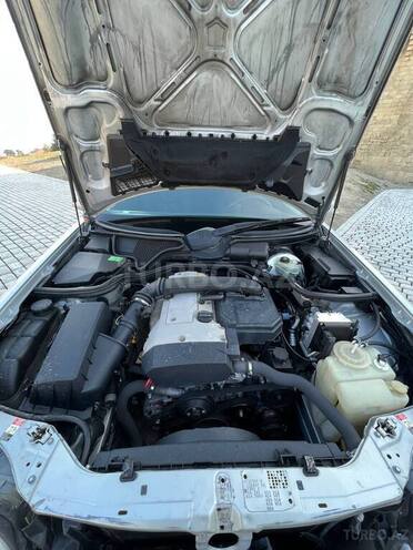 Mercedes E 230 1997, 380,000 km - 2.3 l - Bakı