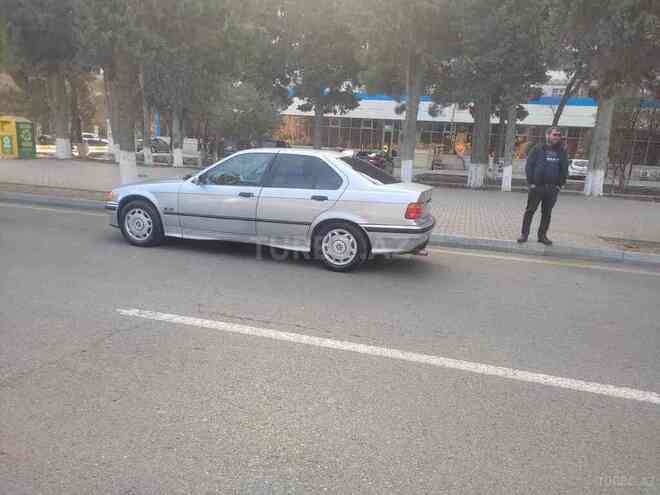 BMW 318 1995, 255,500 km - 1.8 l - Bakı