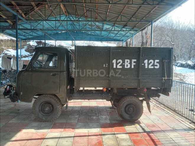 UAZ 3303 1995, 120,000 km - 2.4 l - Yardımlı
