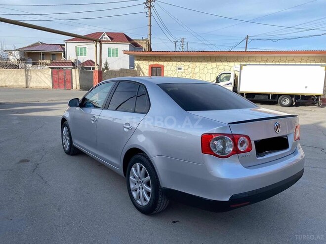 Volkswagen Jetta 2009, 300,000 km - 1.6 l - Bakı