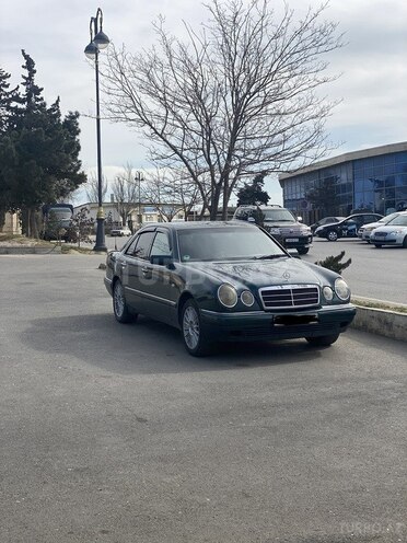 Mercedes E 200 1998, 350,000 km - 2.0 l - Bakı