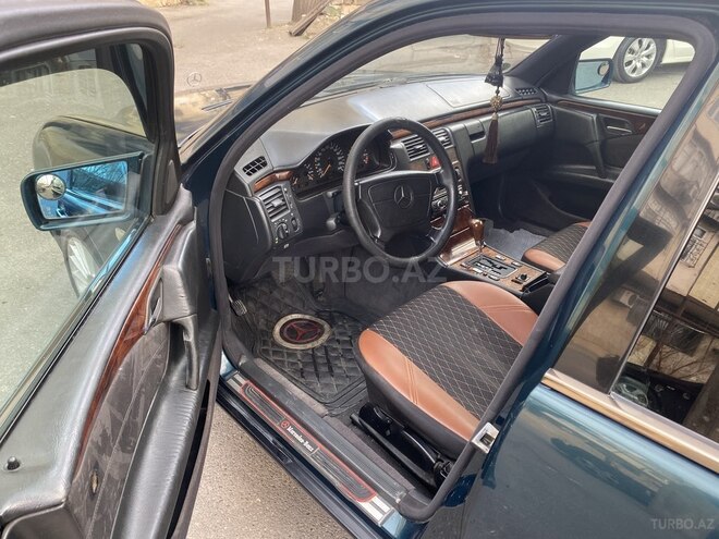 Mercedes E 200 1998, 350,000 km - 2.0 l - Bakı