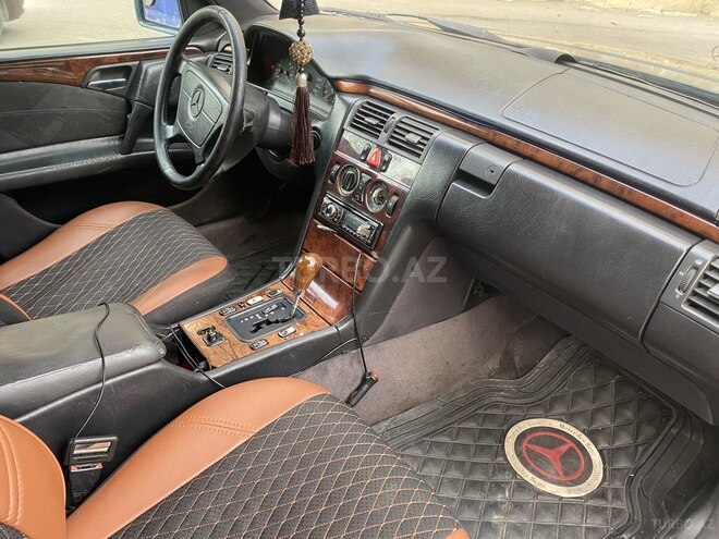 Mercedes E 200 1998, 350,000 km - 2.0 l - Bakı