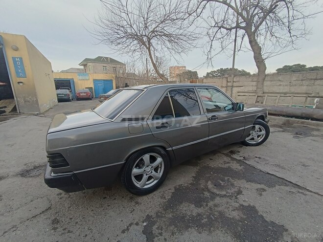 Mercedes 190 1992, 326,556 km - 2.0 л - Bakı