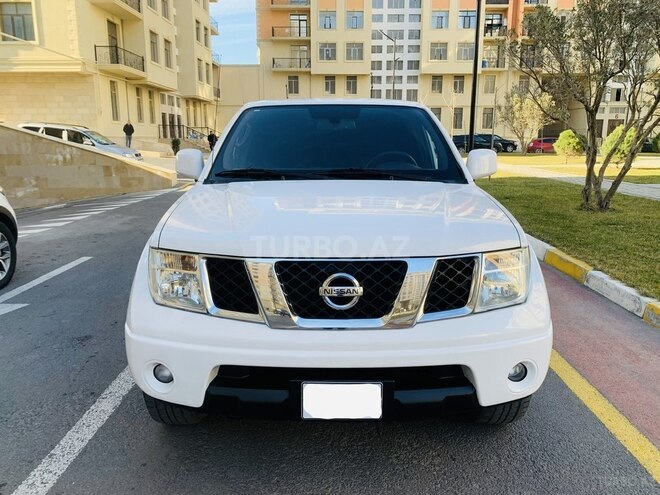 Nissan Navara 2013, 163,000 km - 2.5 l - Bakı