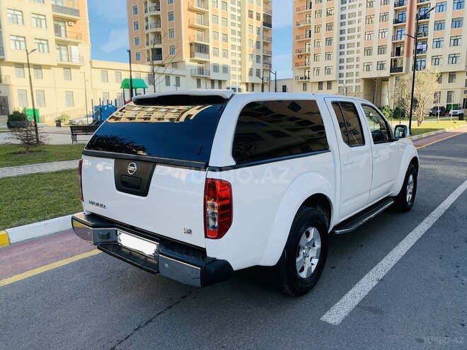 Nissan Navara 2013, 163,000 km - 2.5 l - Bakı
