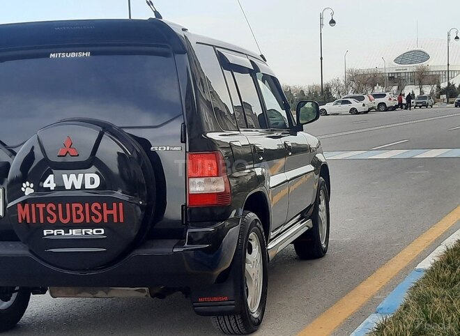 Mitsubishi Pajero io 2000, 297,311 km - 1.8 l - Sumqayıt