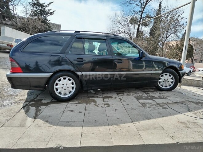 Mercedes C 180 1998, 669,659 km - 1.8 l - Quba