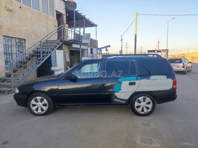 Opel Astra 1995, 100,000 km - 1.6 l - Bakı