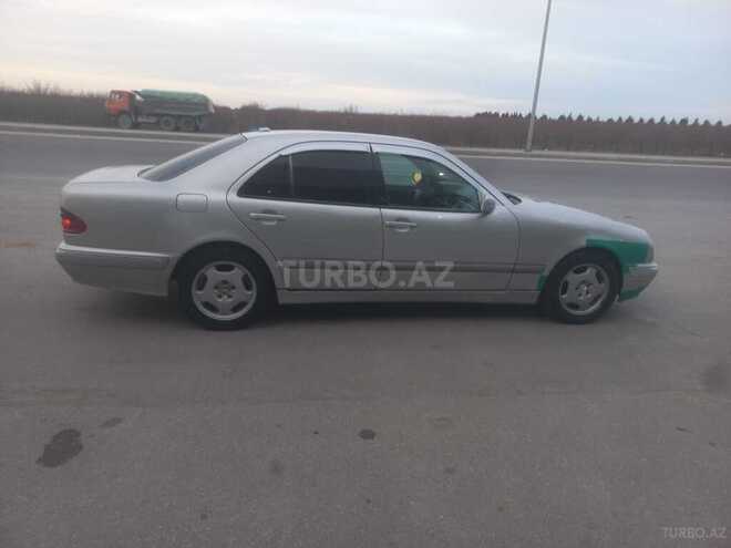Mercedes E 220 2000, 596,000 km - 2.2 l - Bakı