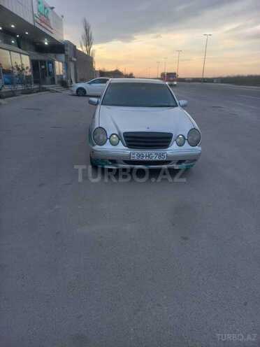 Mercedes E 220 2000, 596,000 km - 2.2 l - Bakı
