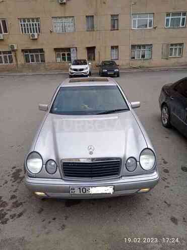 Mercedes E 280 1998, 450,000 km - 2.8 l - Ağcabədi