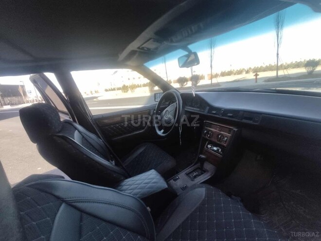 Mercedes E 280 1993, 270,000 km - 2.8 l - Bakı