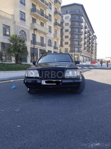 Mercedes E 280 1993, 270,000 km - 2.8 l - Bakı
