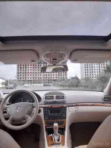 Mercedes E 240 2002, 290,000 km - 2.6 l - Xırdalan