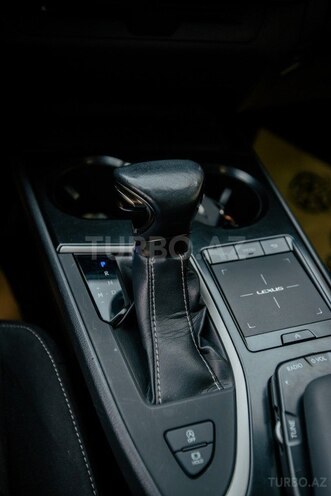 Lexus  2020, 17,500 km - 2.0 л - Bakı