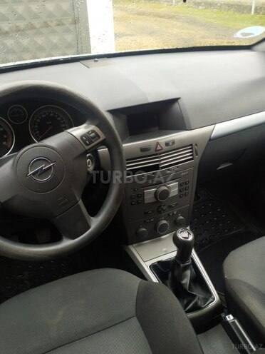 Opel Astra 2005, 230,000 km - 1.4 л - Zaqatala