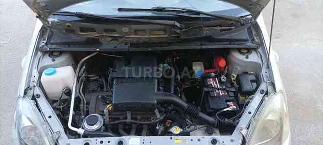 Toyota Vitz 1999, 300,000 km - 1.0 l - Bakı