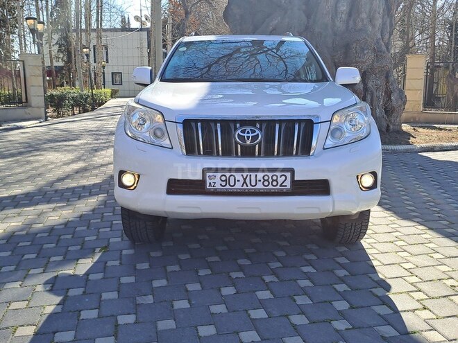 Toyota Prado 2010, 290,000 km - 2.7 l - Yevlax