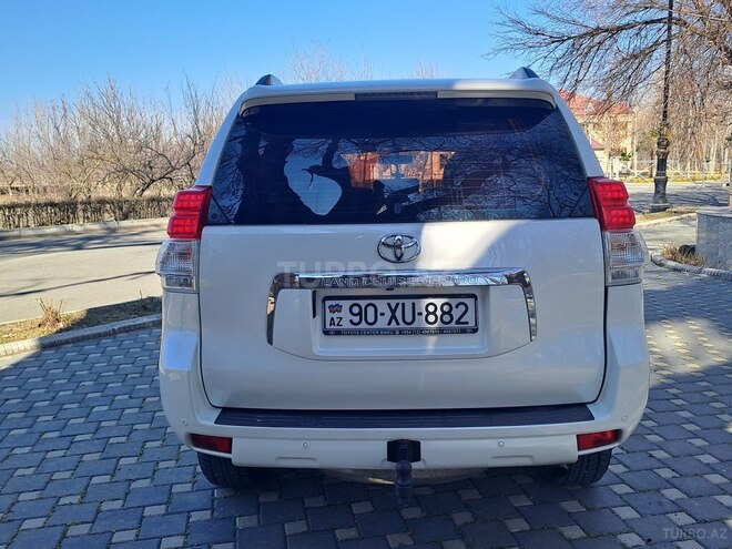 Toyota Prado 2010, 290,000 km - 2.7 l - Yevlax