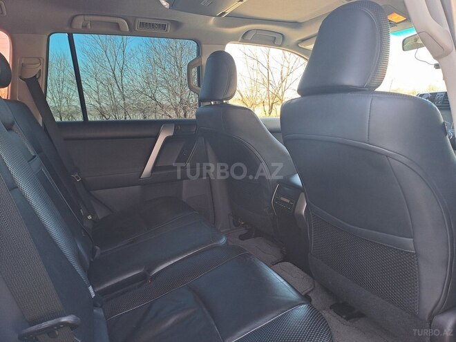 Toyota Prado 2010, 290,000 km - 2.7 l - Yevlax