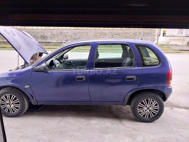 Opel Corsa 1996, 30,000 km - 1.4 l - Zaqatala