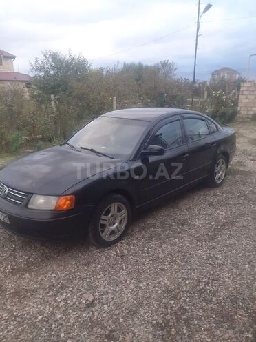 Volkswagen Passat 1999, 155,544 km - 2.0 л - Qusar