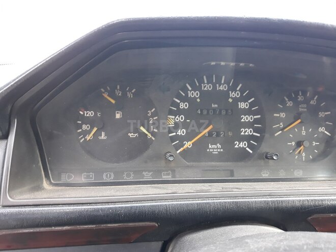 Mercedes E 250 1993, 490,000 km - 2.5 l - Bakı