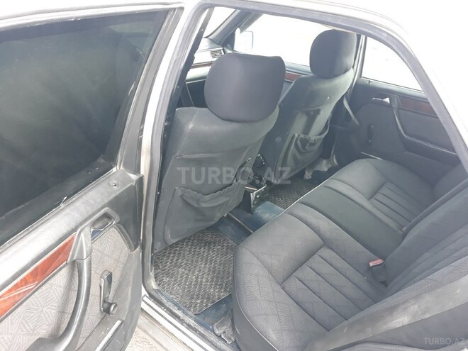 Mercedes E 250 1993, 490,000 km - 2.5 l - Bakı