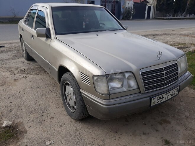 Mercedes E 250 1993, 490,000 km - 2.5 l - Bakı