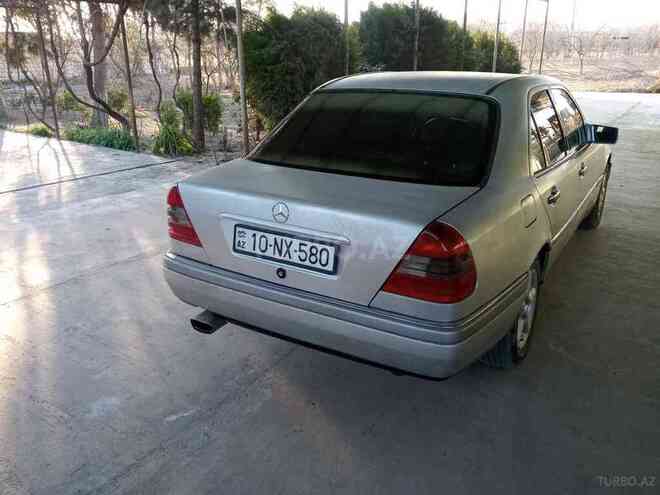Mercedes C 180 1993, 441,989 km - 1.8 l - Saatlı