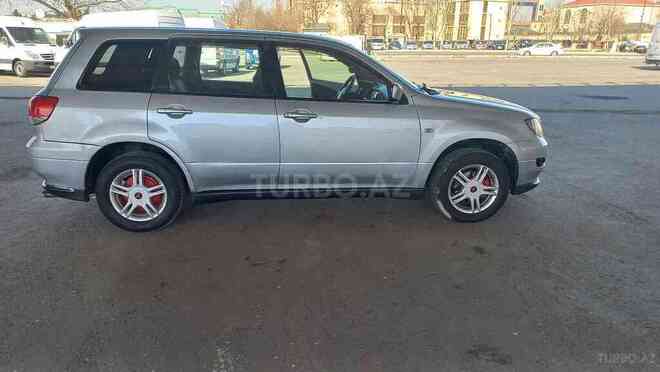 Mitsubishi Airtrek 2002, 240,000 km - 2.0 л - Bakı