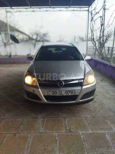 Opel Astra 2006, 235,000 km - 1.3 l - Salyan