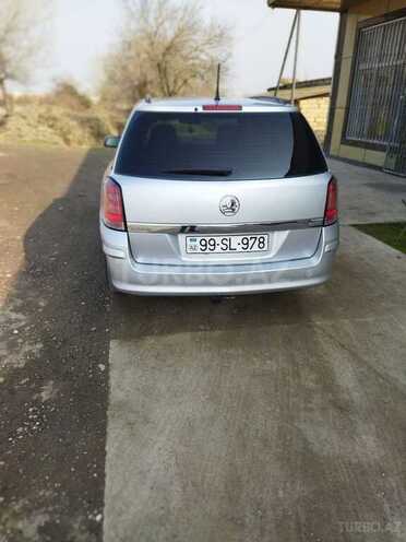 Opel Astra 2006, 235,000 km - 1.3 l - Salyan