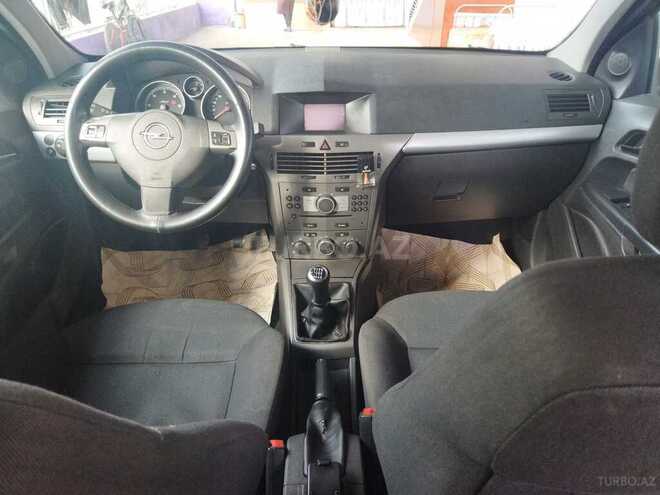 Opel Astra 2006, 235,000 km - 1.3 l - Salyan