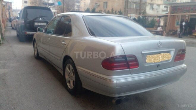 Mercedes E 240 2000, 374,563 km - 2.4 л - Sumqayıt