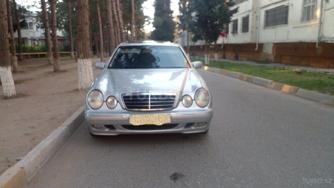 Mercedes E 240 2000, 374,563 km - 2.4 л - Sumqayıt