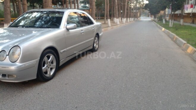 Mercedes E 240 2000, 374,563 km - 2.4 л - Sumqayıt