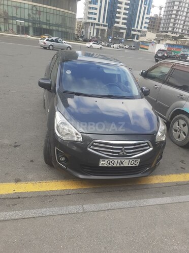 Mitsubishi Attrage 2014, 325,000 km - 1.2 л - Bakı